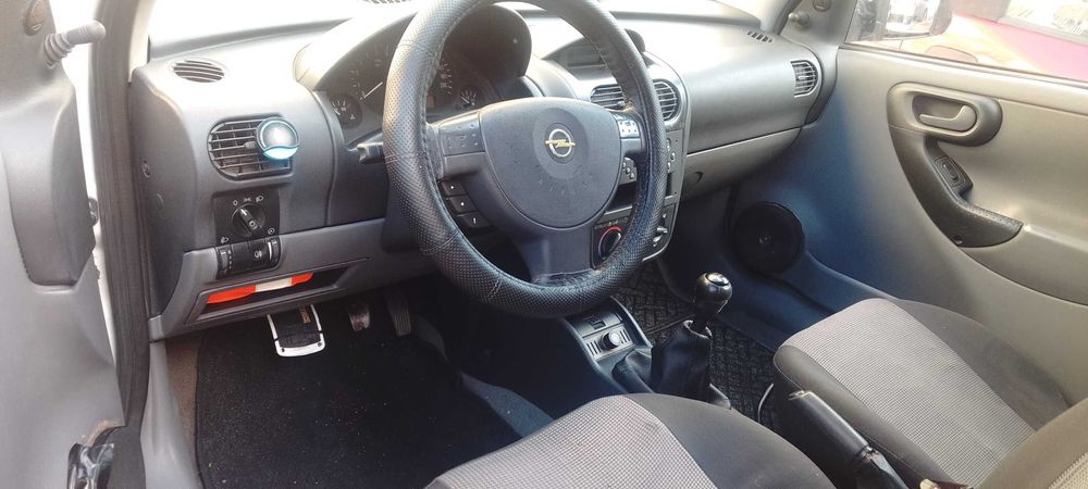 Opel corsa 1.7 cdti