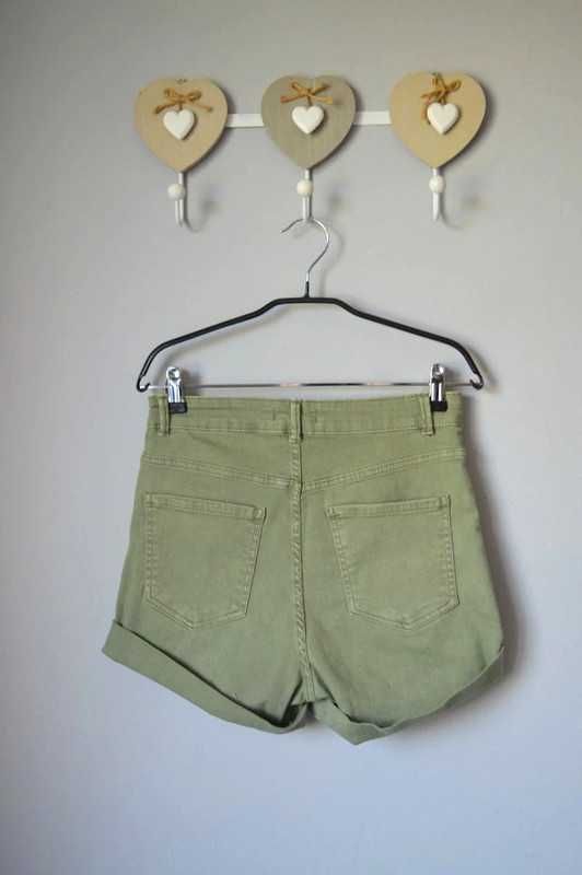 Nowe spodenki Nowe spodenki szorty Bershka khaki 38