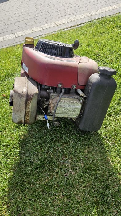Silnik briggs stratton uszkodzony Intek 13,5