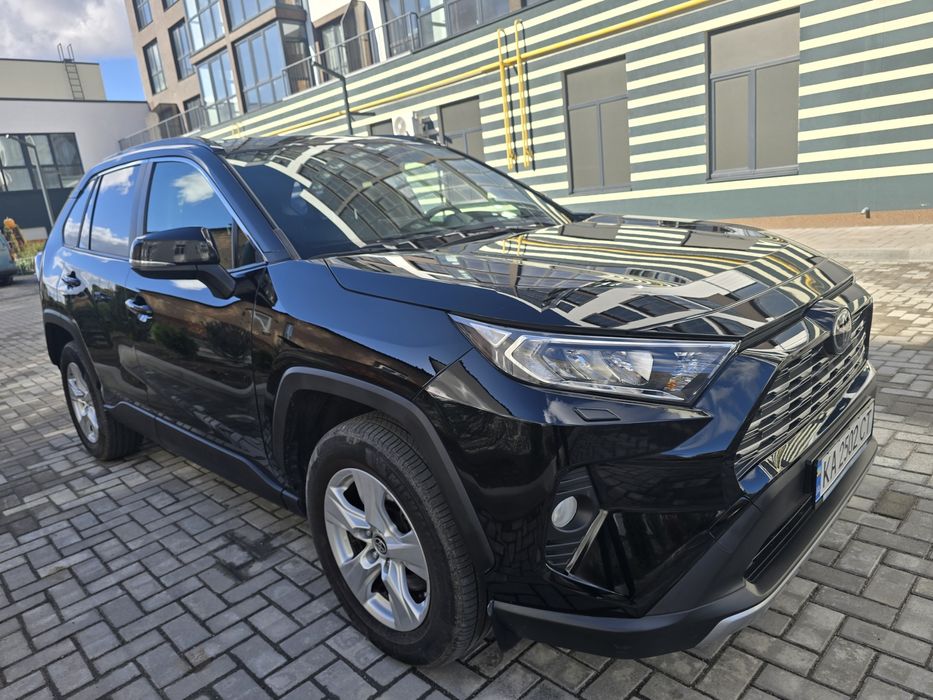 Продам Toyota Rav4