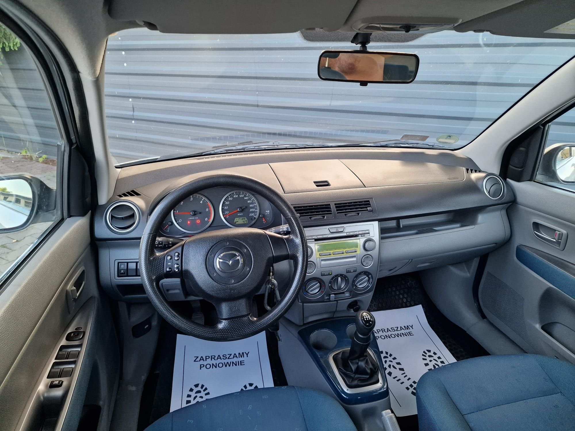 Mazda 2 - 1.4 - 2005r - Świetny stan - 0 rdzy - Niski przebieg !