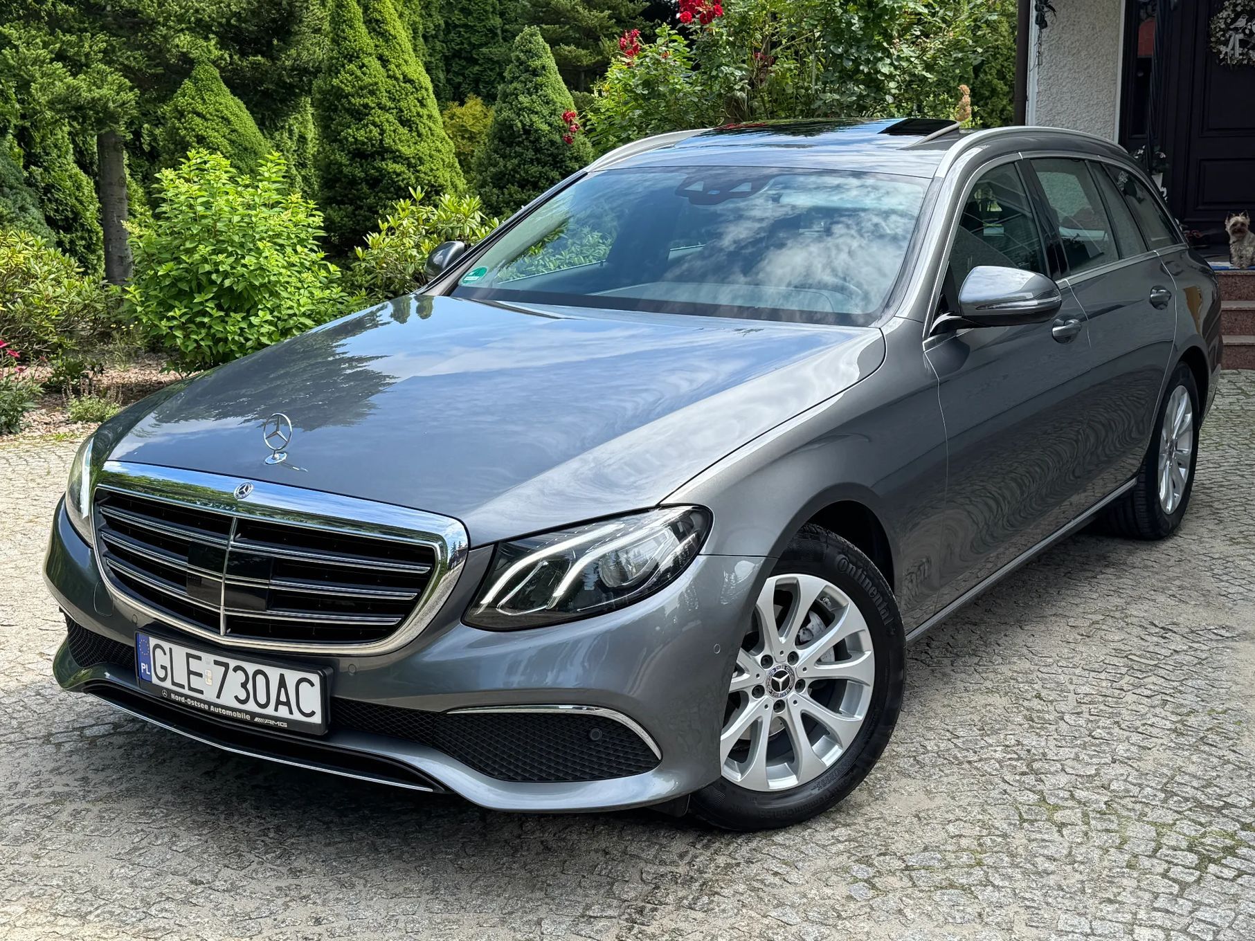 Mercedes-Benz Klasa E Exclusive / Ambiente / Full LED / Asystenci jazdy / Szyberdach