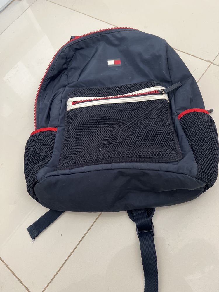 Plecak Tommy Hilfiger granatowy