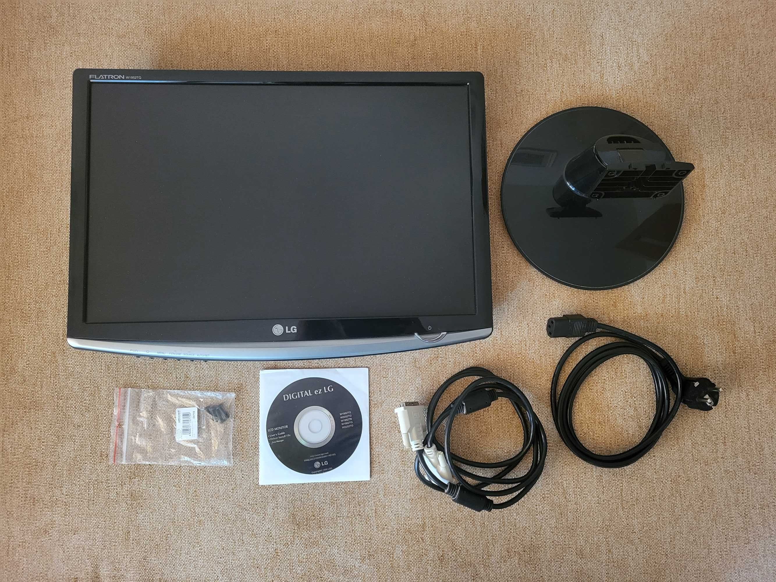 Monitor LG FLATRON W1952TQ-PF + gratis