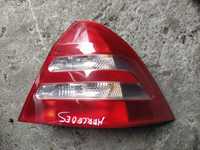 Mercedes w203 c180 sedan 2001 r.  lampa prawa tylna