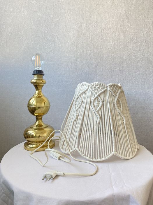 Stara lampa mosiężna