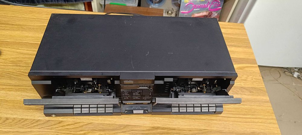 Кассетна дека Sanyo RD-W6105