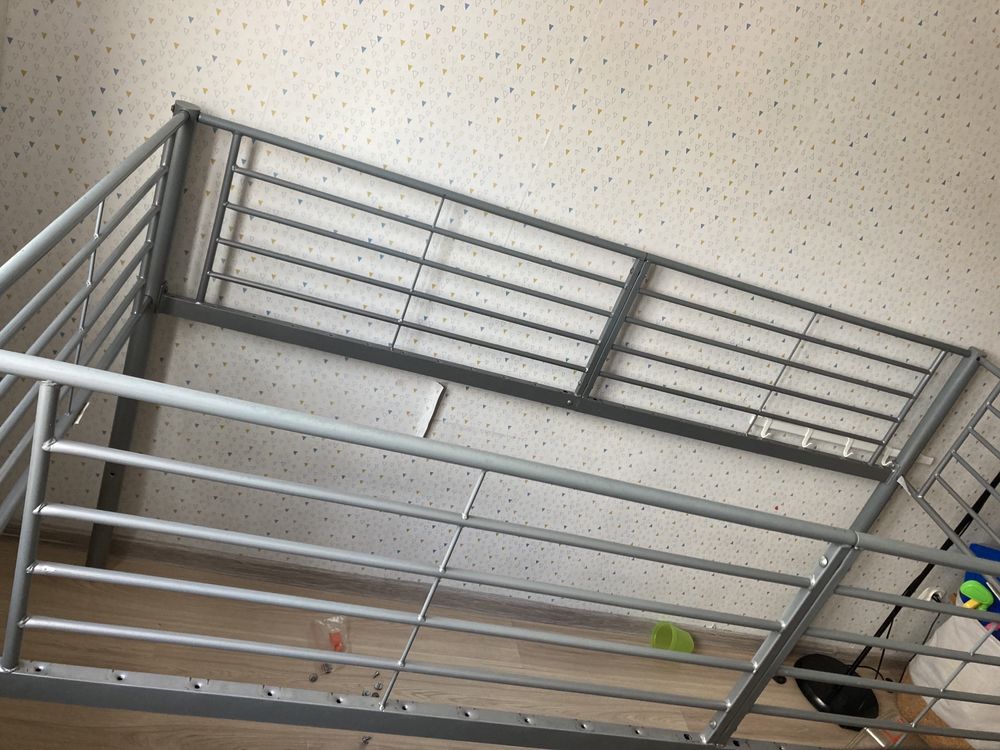 Łóżko piętrowe metalowe Ikea