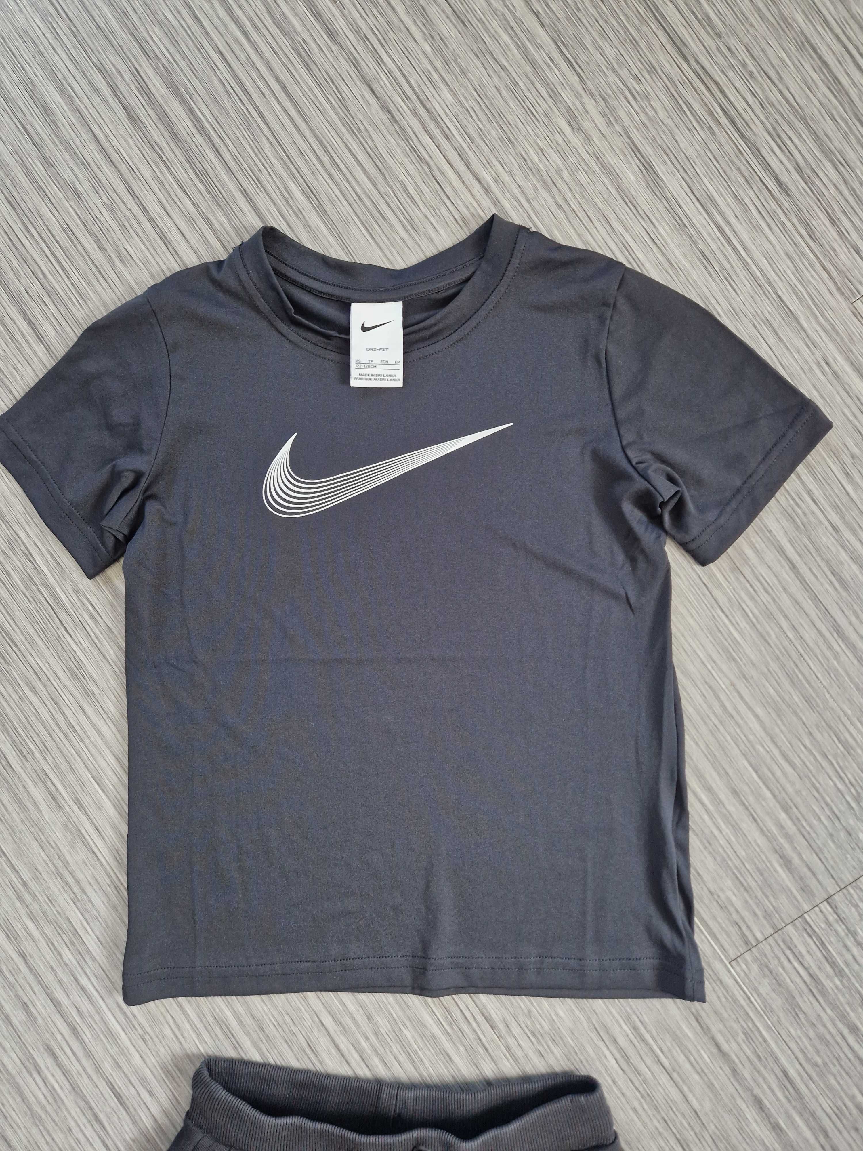 Koszulka Nike + spodenki 4F