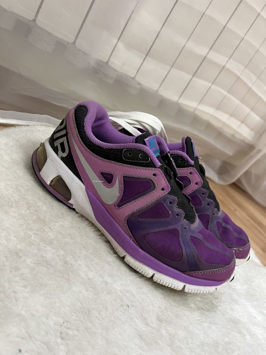 Buty sportowe damskie Nike Air 38,5
