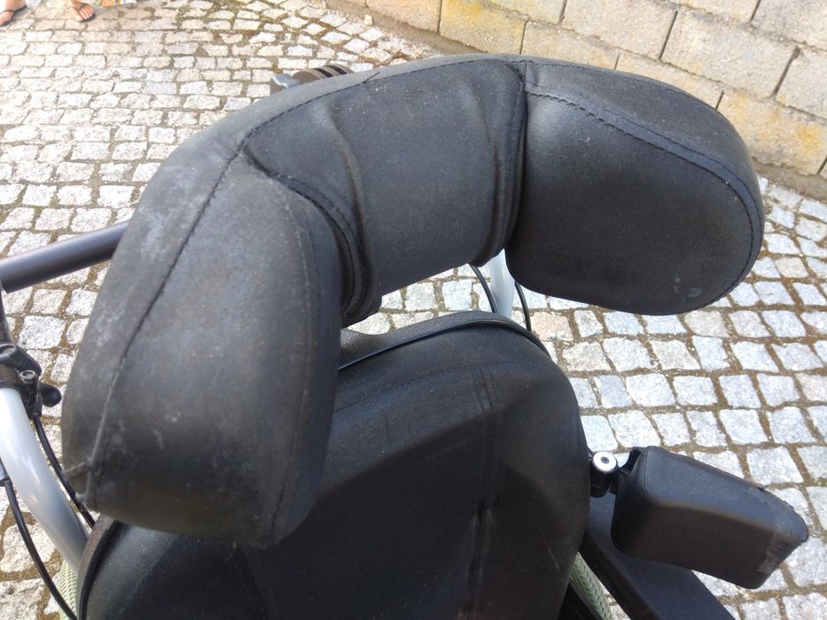 Cadeira de rodas passiva B+B Protego modelo 1532