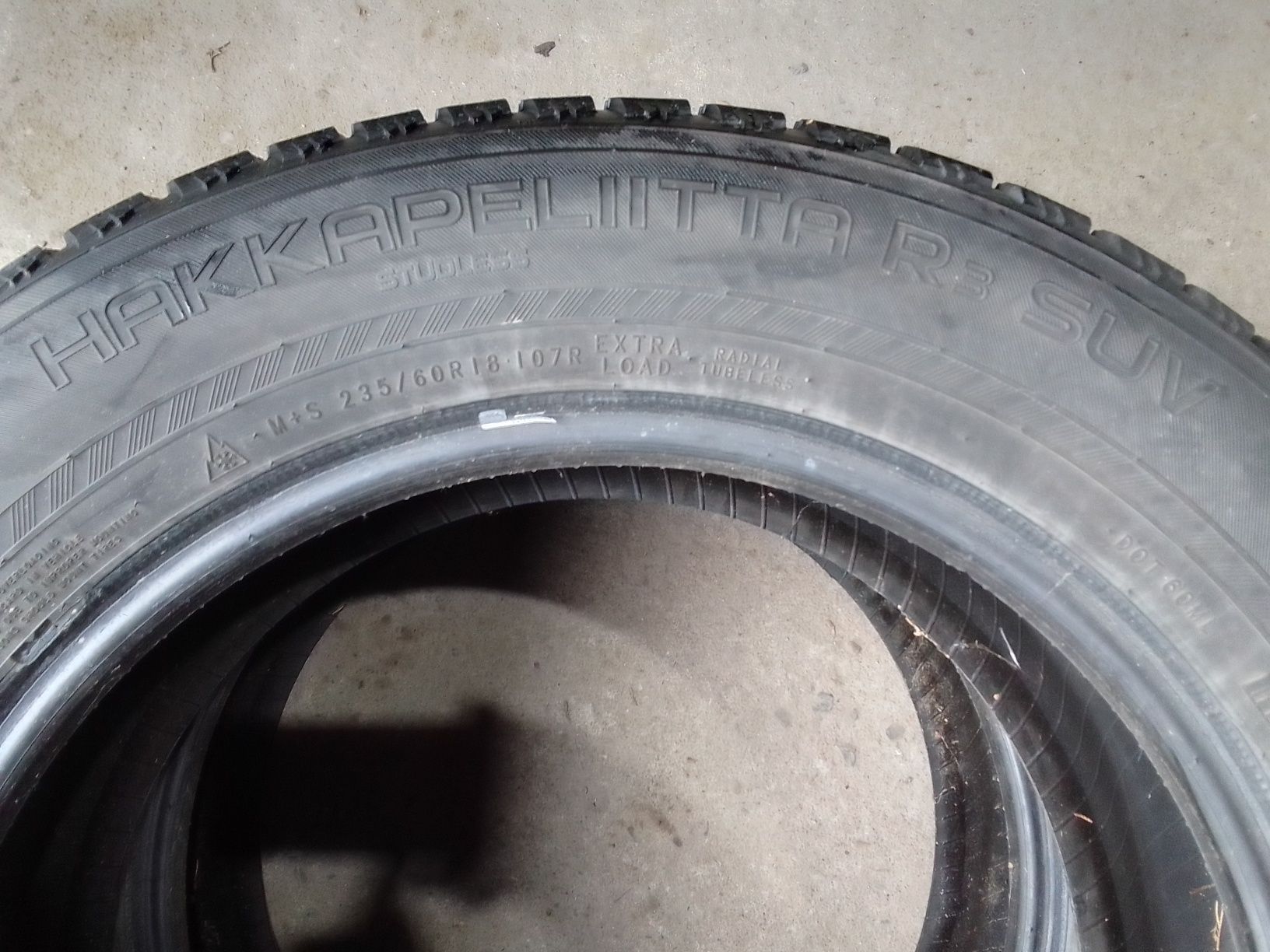 2 Opony zimowe 235/60r18 NOKIAN 6.5mm