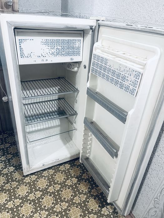 Продам холодильник « Днепр 2»