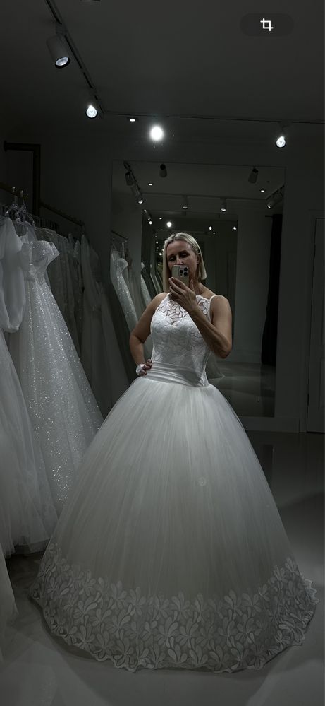 Весільна сукня нова