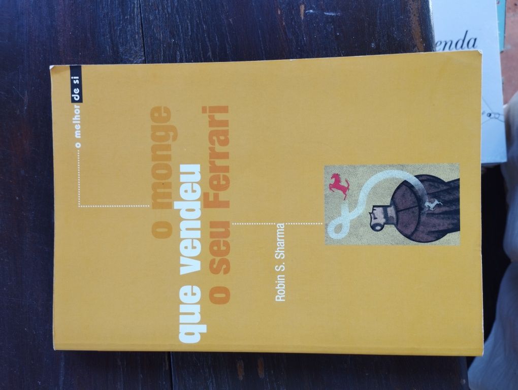 Livro, o monge que vendeu o seu Ferrari