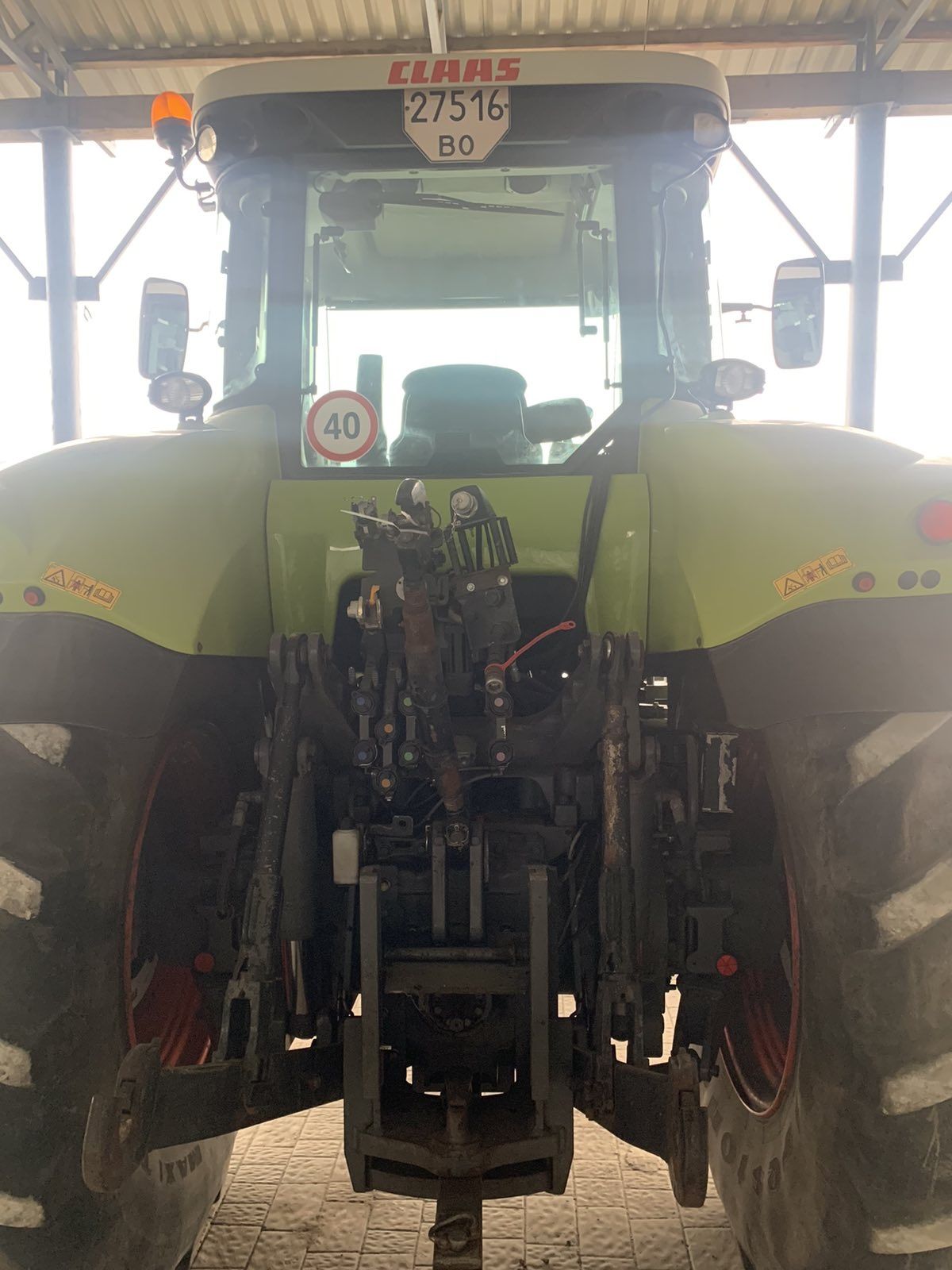 Трактор Claas Axion 850