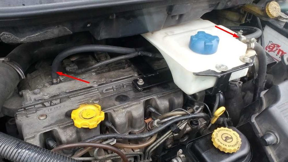 Розширювальний бачок б/у CHRYSLER VOYAGER 2,5 TD, DODGE RAM VAN 2,5 TD