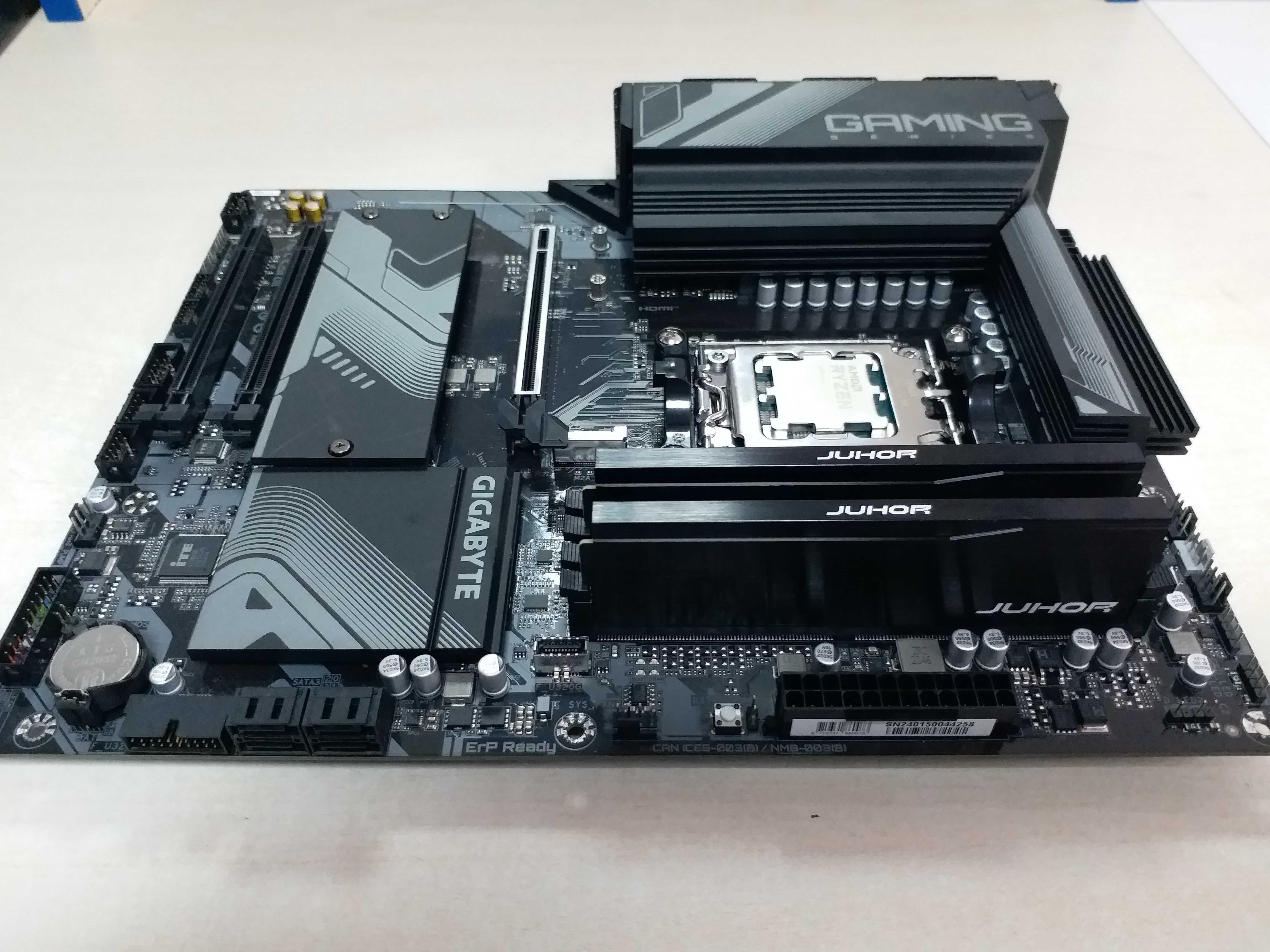 Gigabyte B650 Gaming X AX V2+AMD Ryzen 5 7500F+DDR5 2x16Gb 6000Mhz