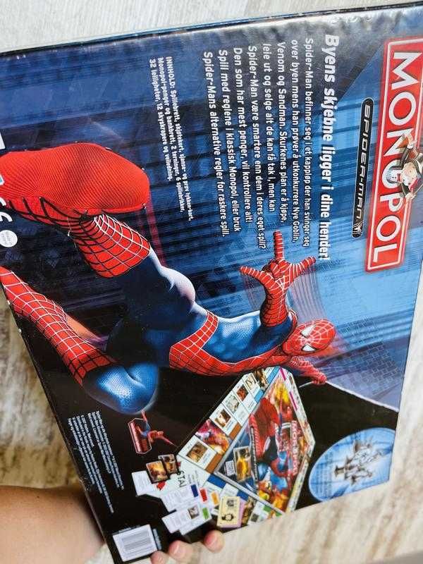 Настільна гра hasbro monopoly spiderman для2–6гравців віком від 8 рокі
