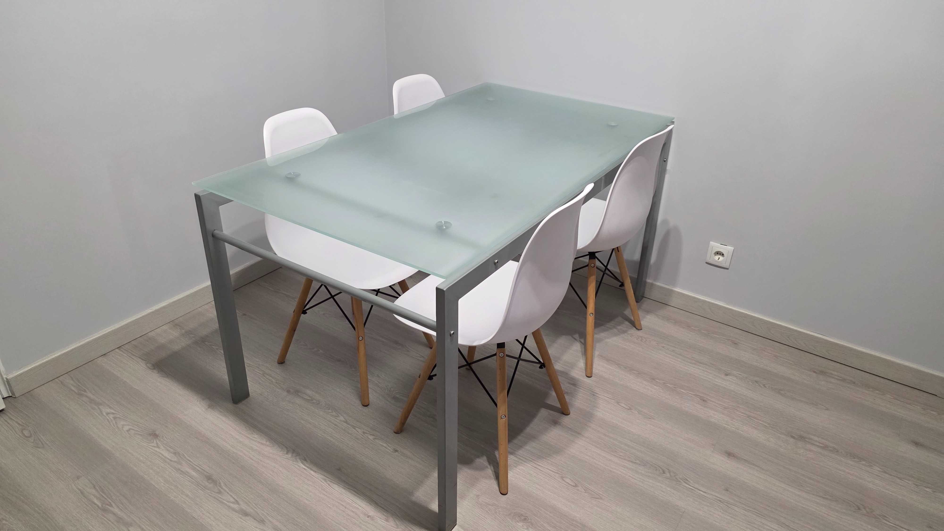 Mesa Cozinha com cadeiras