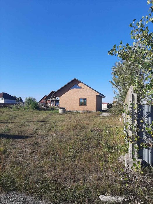 Продам новий будинок з прямим виходом до Дніпра СГТ Славутич