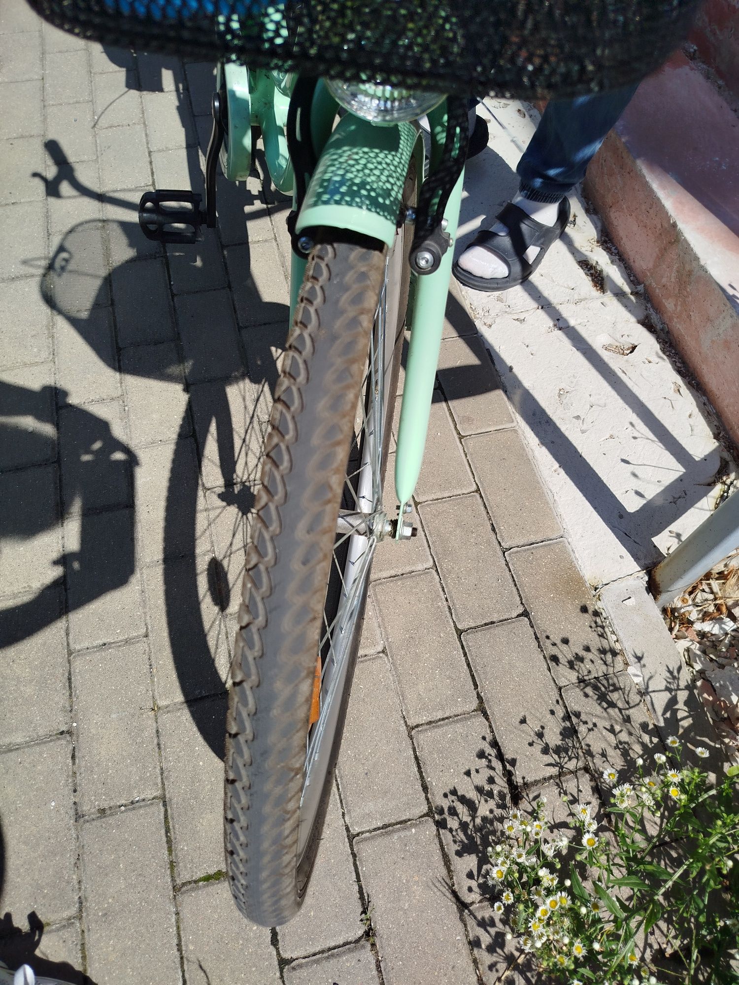 Sprzedam rower miejski w pięknym kolorze