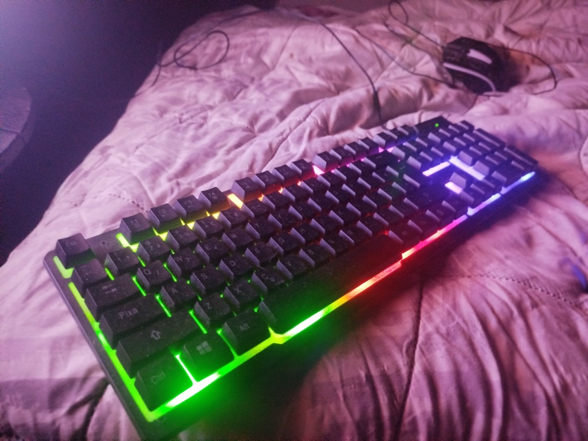 Teclado e rato com luzes led, RGB