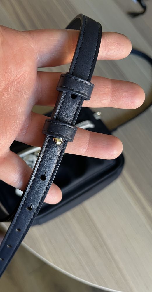 Torebka na ramię listonoszka Tommy Hilfiger