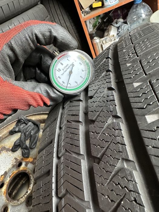 Пара 215/60 R16  Vredestein Quatrac 5  /2шт./всесезон/