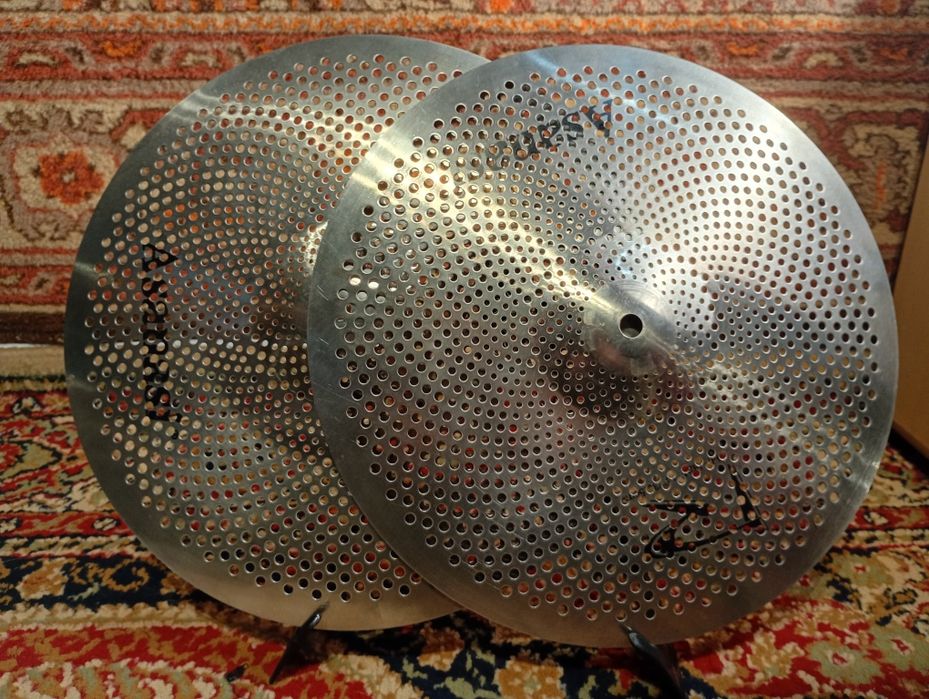 Zestaw cichych talerzy ride 20" hi-hat 14" crash 16" crash 18"