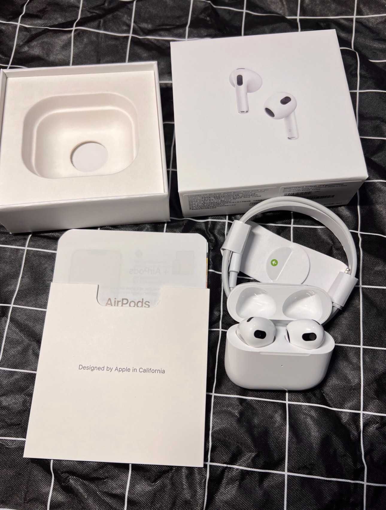 SPRZEDAM AirPods Apple