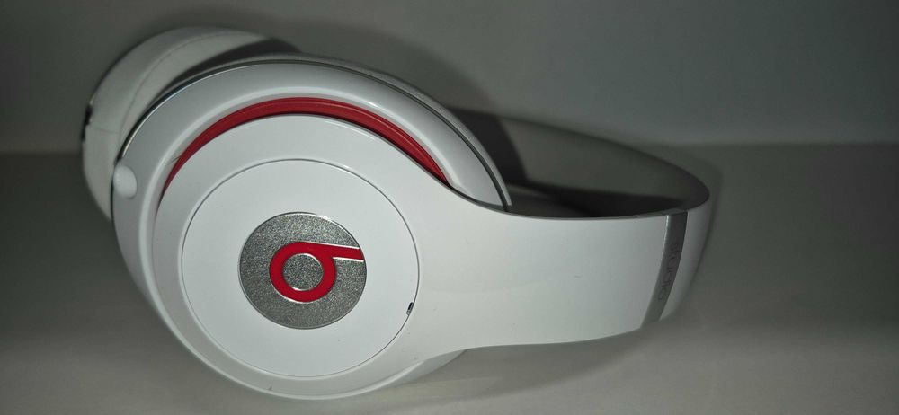 Słuchawki Beats by Dr. Dre Studio 2.0 redukcja szumów
