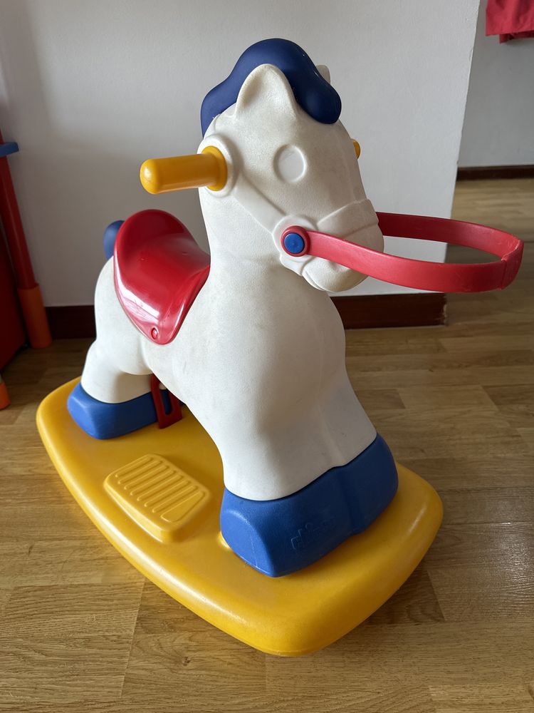 Cavalinho de brinquedo crianca chico