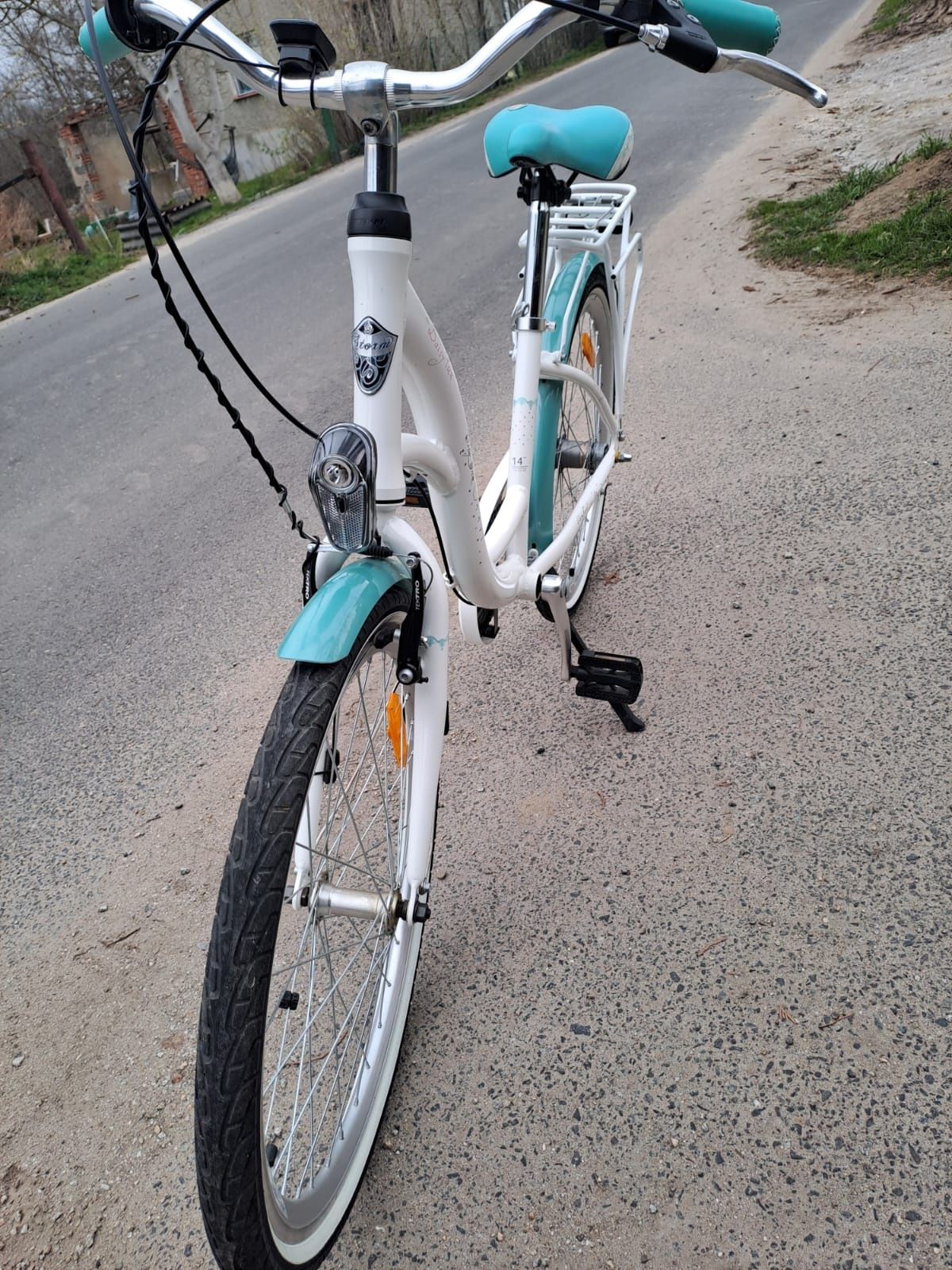 Rower dziewczęcy praktycznie nowy!