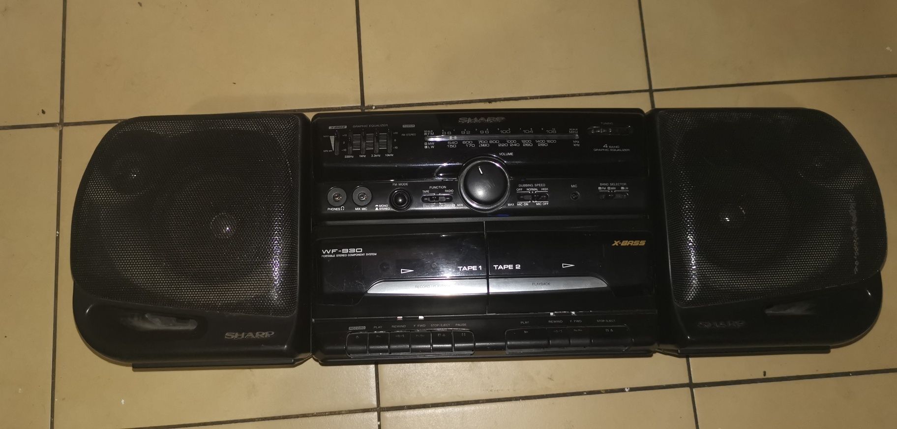 Radiomagnetofon Sharp WF-930