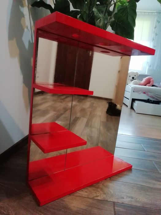 Lustro łazienkowe lakierowane