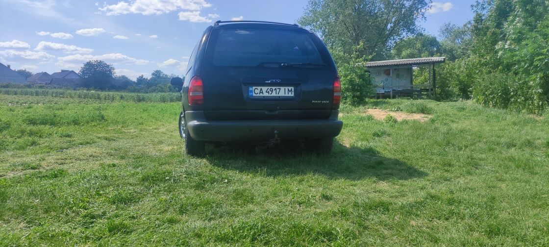 Продам авто в гарному стані   Dodge ranvan