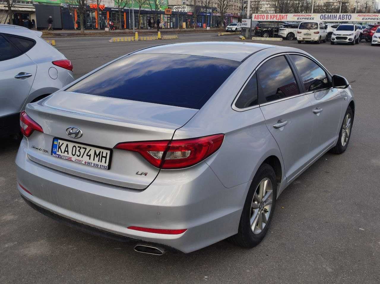 Hyundai Sonata 2016 LFсірого кольору