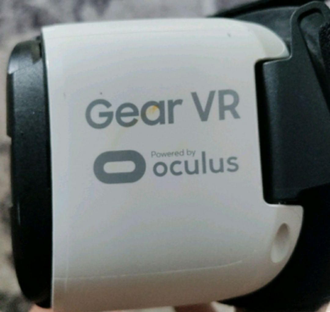 Gear VR очкі Samsung powered by oculus