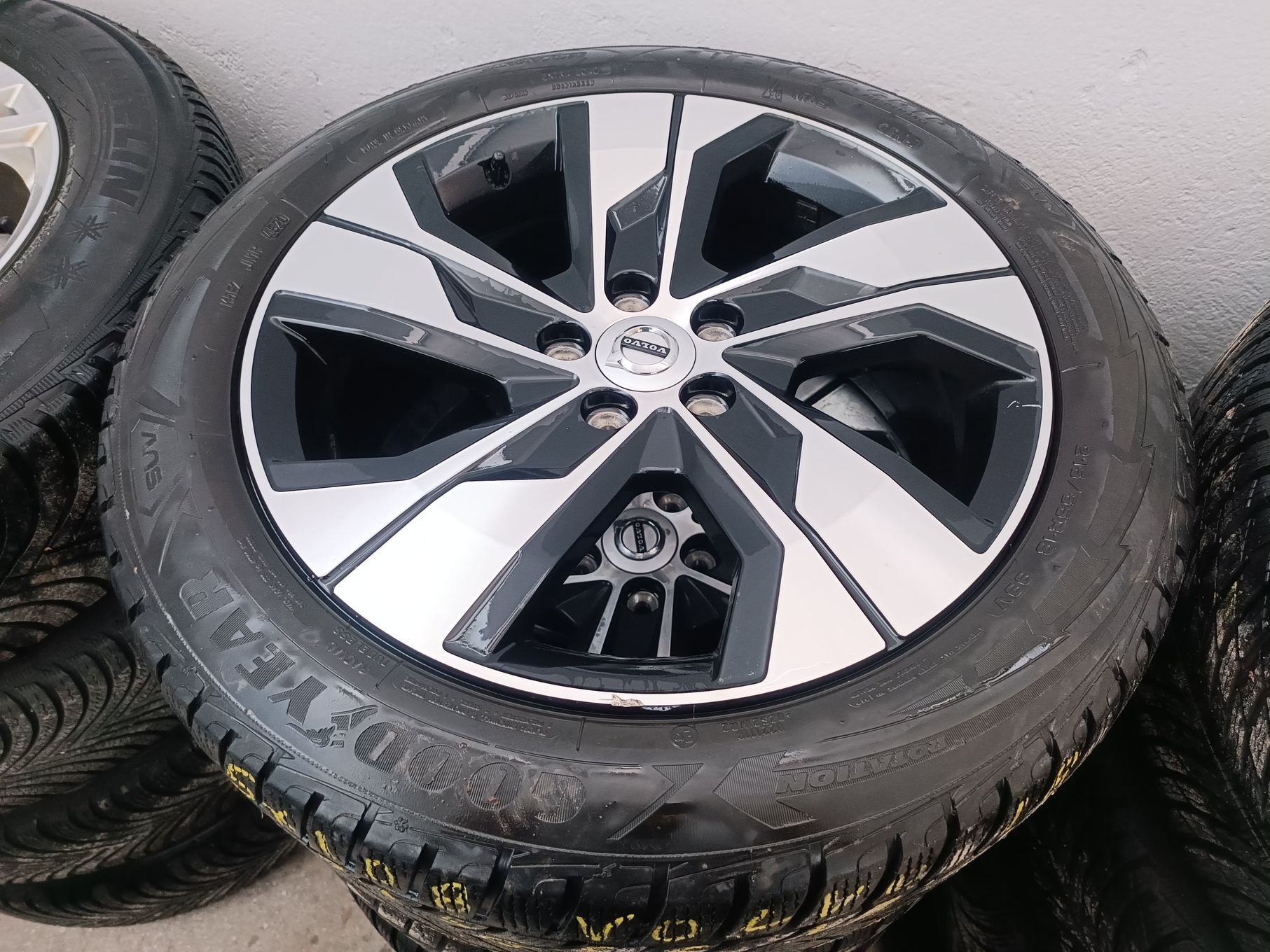 5x108 Alufelgi Felgi Aluminiowe 18 Koła Zimowe Zima VOLVO C30 C70 S40 V40 Cross Country S60 V50 V60 V70 s90 v90 xc40 XC60 XC70 Ford 5-6,5mm Legnica ALU-RAD 215/55