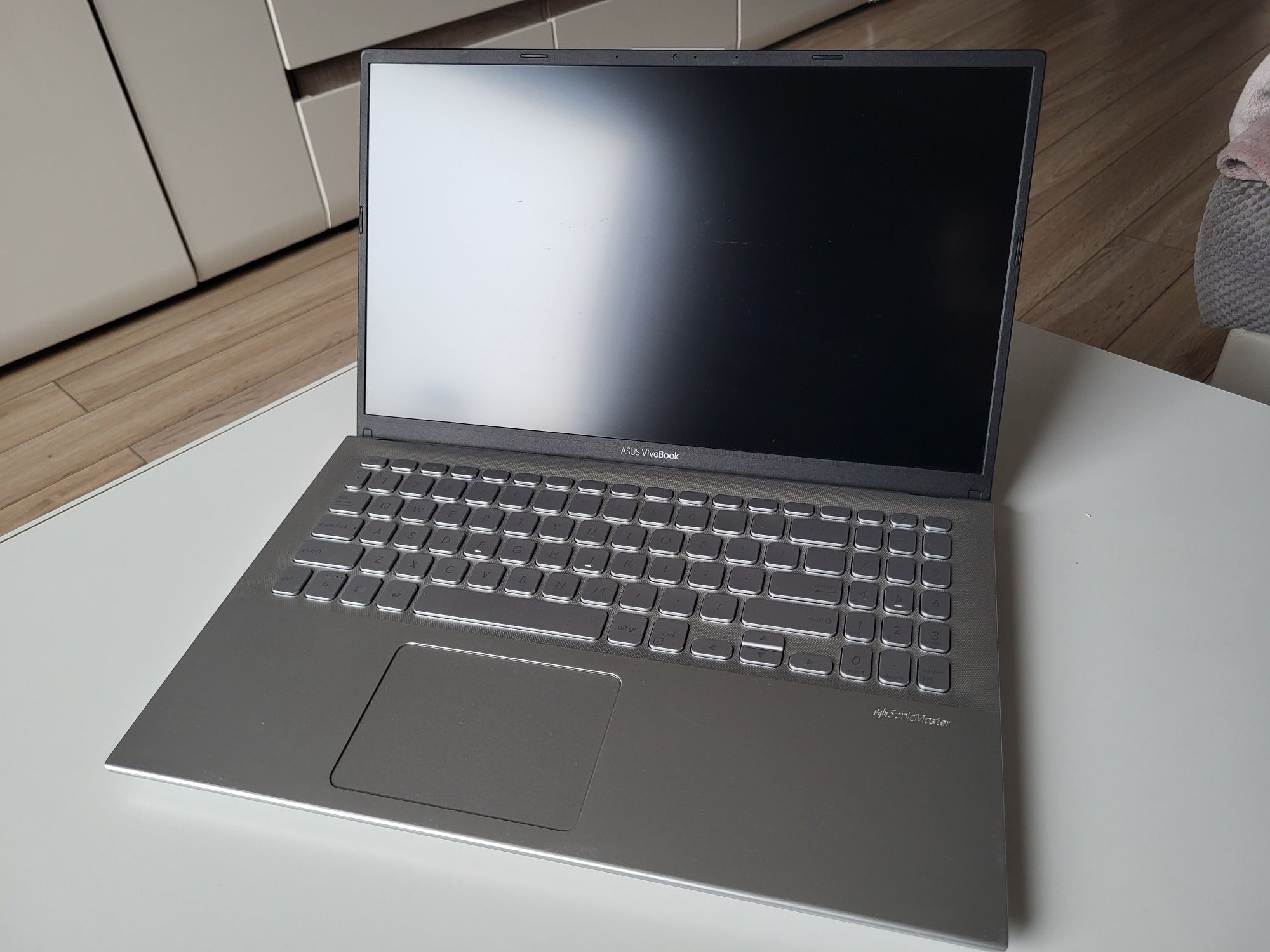 Laptop Asus R564FL