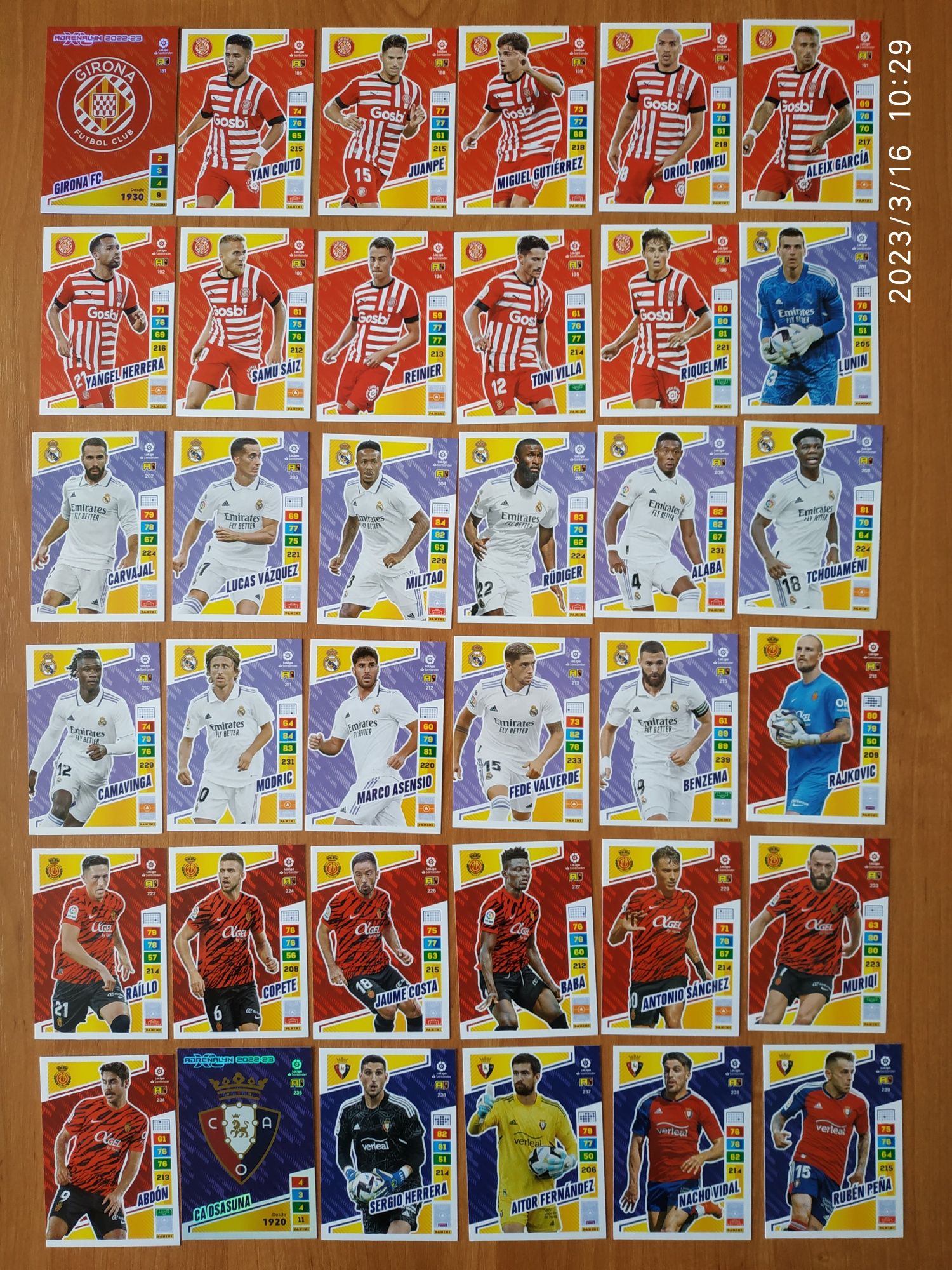 Panini La Liga Santander 2022-23 - Album + 200 kart (Lewandowski)