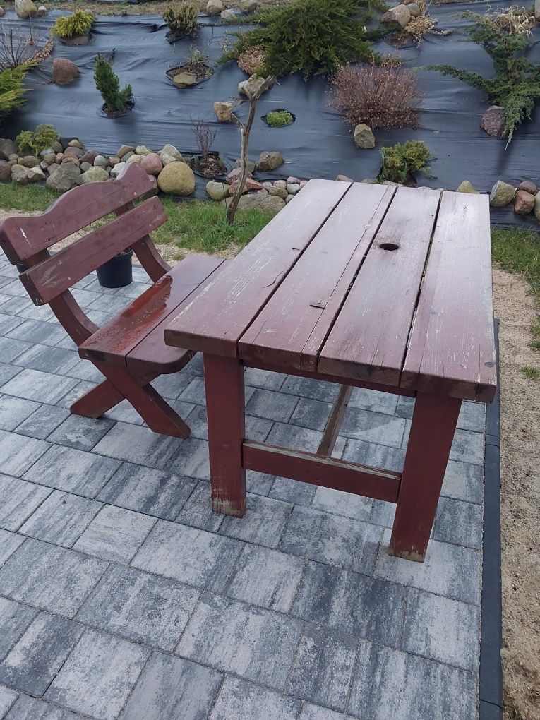 Stół i ławka ogrodowa