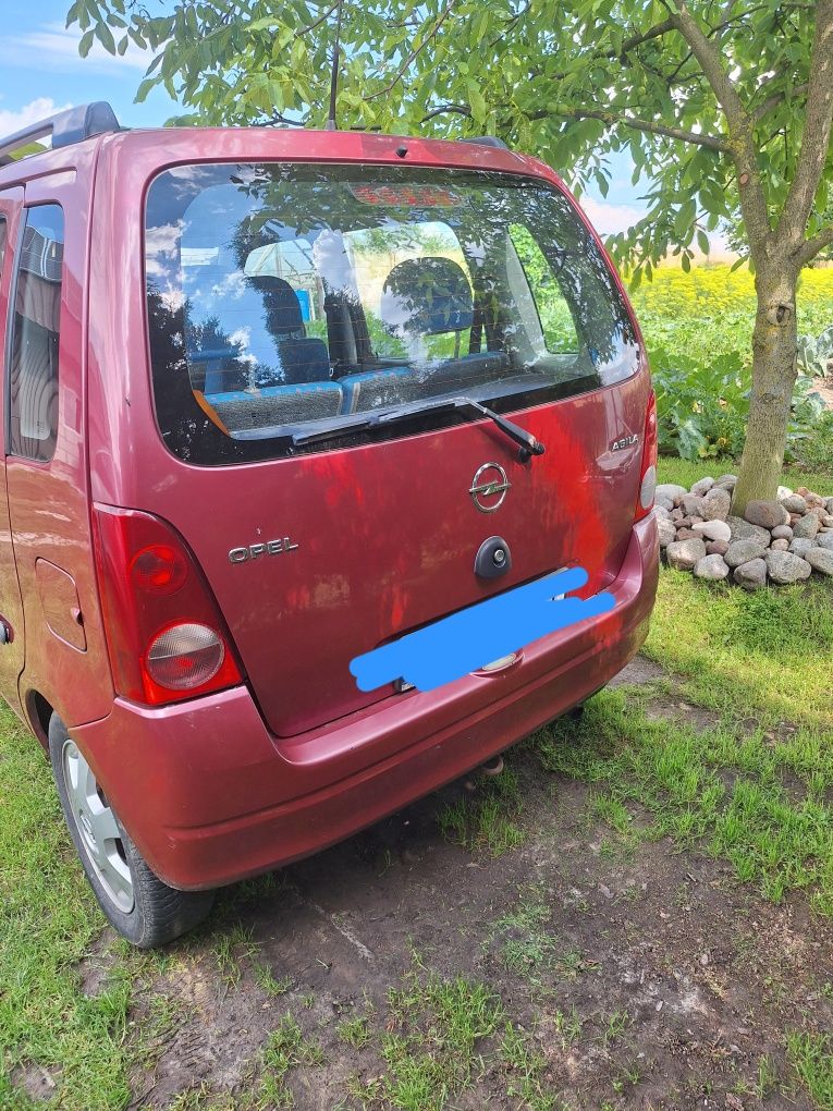 Samochód Opela Agila
