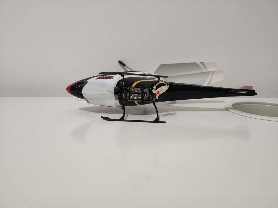 Heli blade mcx2 com telecomando, carregador e baterias