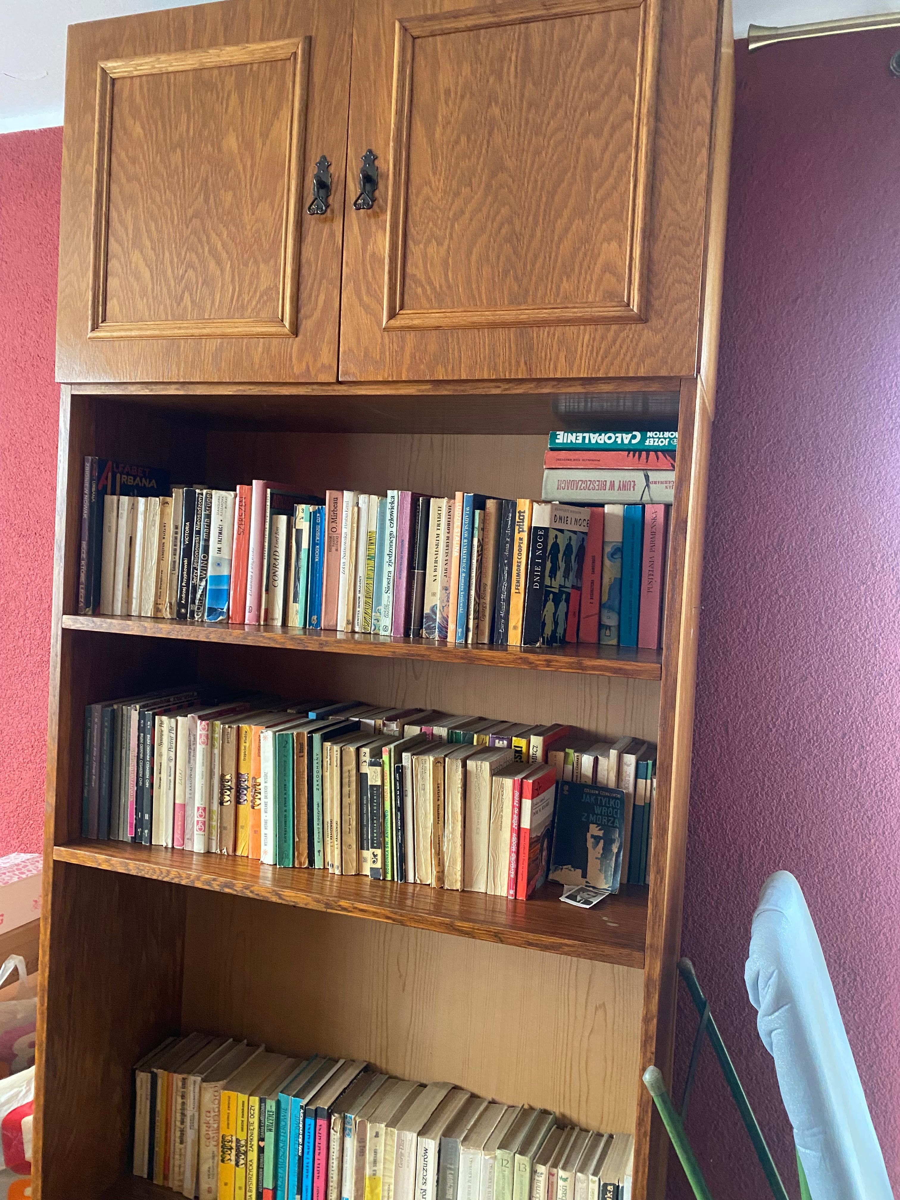 Oddam za darmo meble i deskę do prasowania