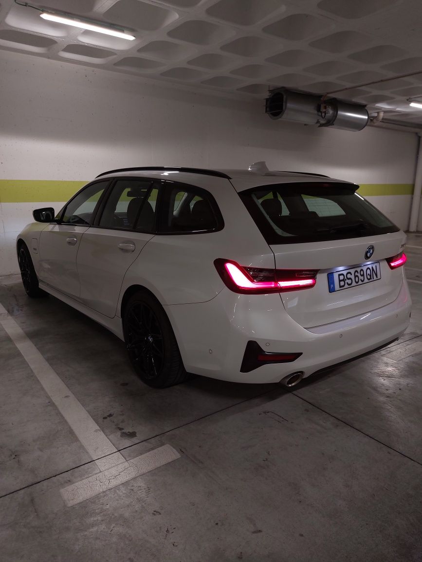 BMW 330e Sport Line