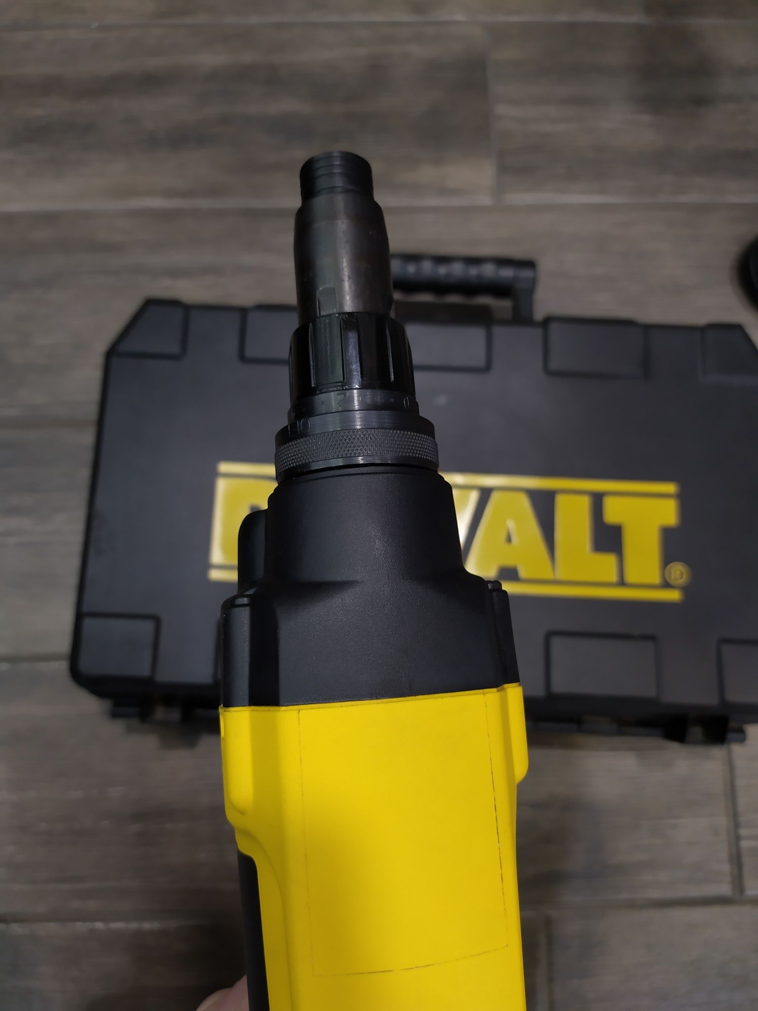 Шуруповёрт DeWalt DW268K-QS