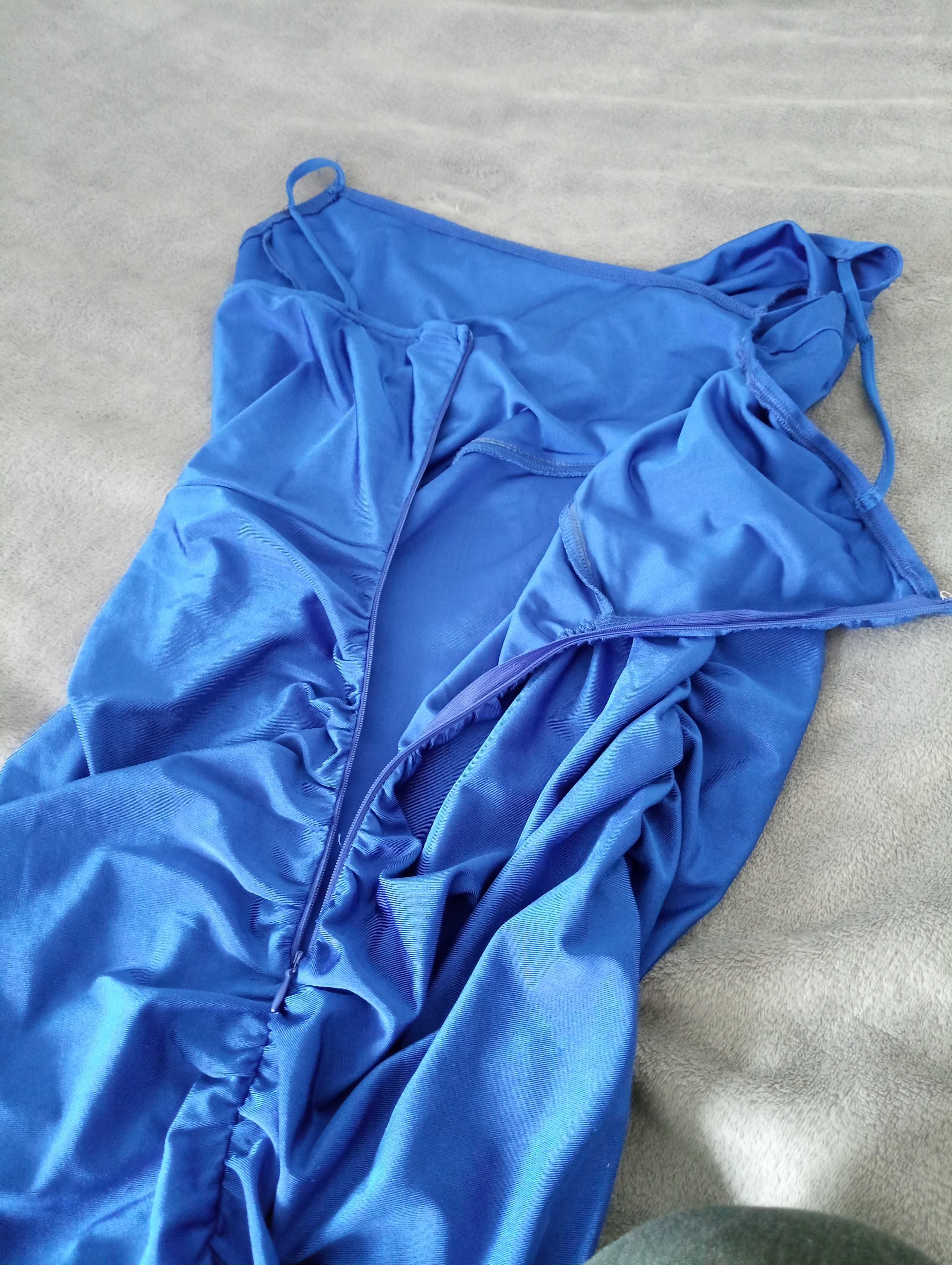 Elegancka sukienka