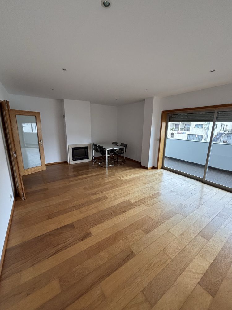 Apartamento T3 Centro Arco de Baulhe